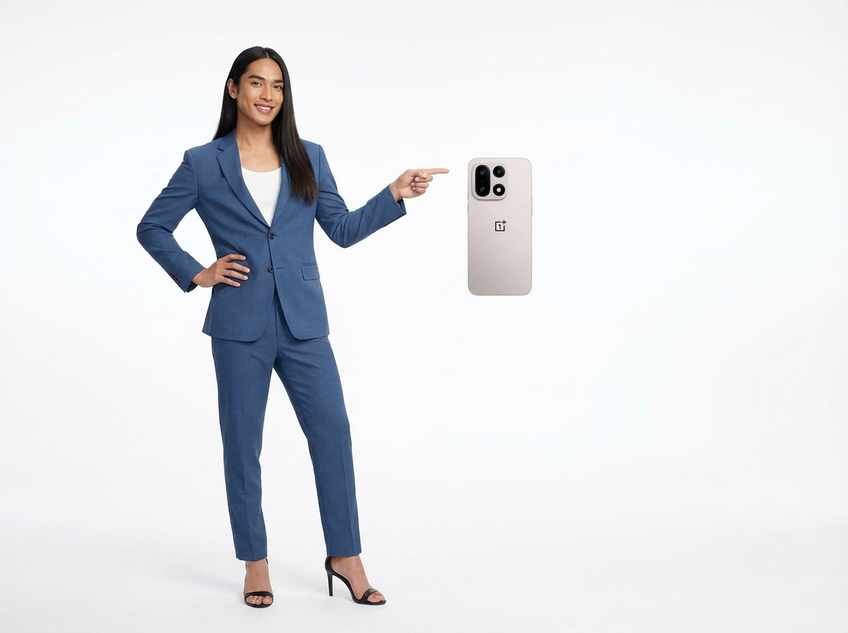 OnePlus 15 Tri-Chip AI Smartphone with Snapdragon 8 Elite Gen5, 6.78" 165Hz Display, 7300mAh Battery and 50MP Triple Camera, 16GB RAM+512GB Storage, Sand Storm - Extended Warranty 3 Year Warranty